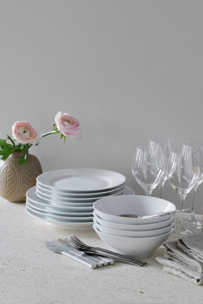 Royal Copenhagen Hvid Riflet tallerken, dyb - 17 cm. - Bahne
